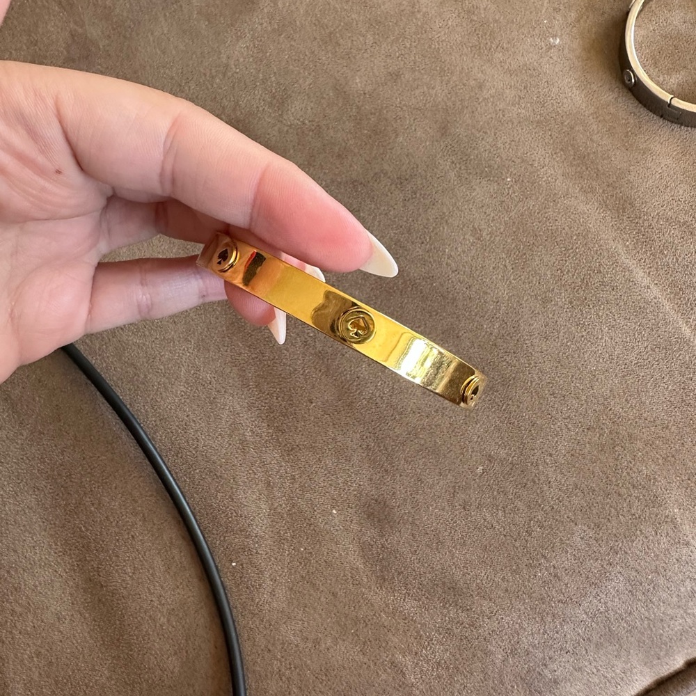 Kate Spade spot the spade gold bangle